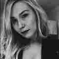 EvieReacts Patreon picture
