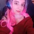 Molly Bee Reacts Patreon picture
